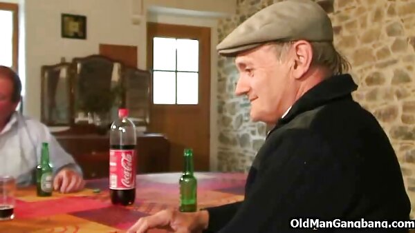 Das blonde Teenie-Babe Christie Lee wird in geile pornos free einer Missionarsstellung hart gebumst