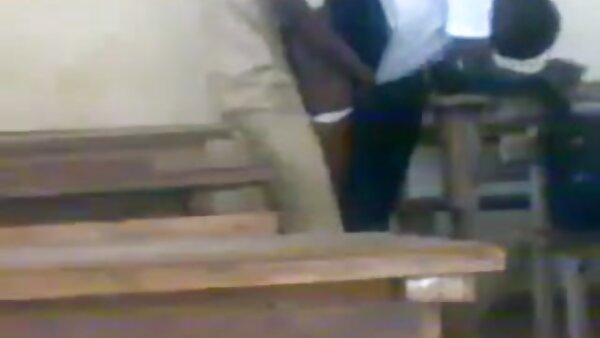 Laszives geile anime pornos Luder wird von geilem Arbeiter in die Fotze geleckt und gefickt