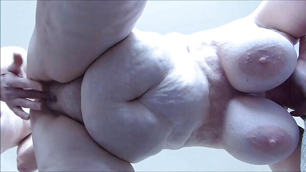 Die extrem heiße sexfilme für ältere und sexy asiatische Hure London Keys streichelt den Schwanz und gibt einen hochwertigen Handjob