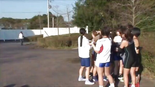 Kaci Starr genießt Sonnenstrahlen und kostenlose pornos reife frauen große Schwänze