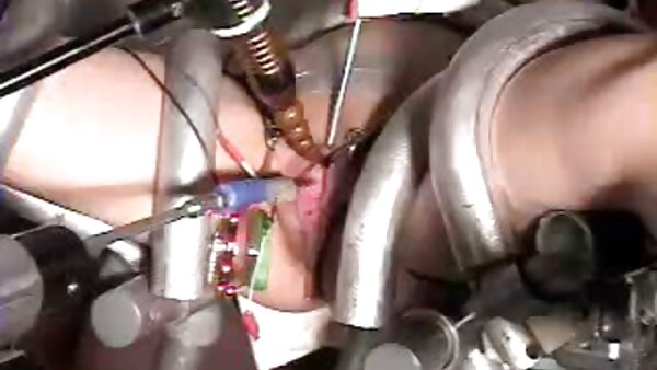 Die leidenschaftliche brünette geile kostenlose sexfilme Hure Samantha Ryan reitet einen starken Schwanz im Büro